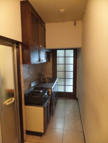 イケアの部材をスペースにあわせてキッチン造作 イケアの部材をスペースにあわせてキッチン造作